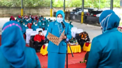 Ssst…, Jangan Berisik ! Ada Pelantikan Ketua TP PKK Desa