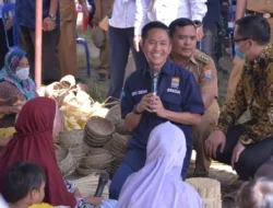 Dikelilingi emak-emak, Ratu Dewa kasih pesan ini saat resmikan Rumah Kompos Berhati