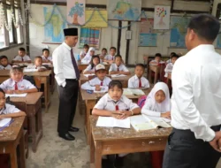 Pantau proses belajar SD hingga SMP
