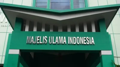 Wanita Boleh Ikut Shalat Jumat,  Khutbah Tidak Syah