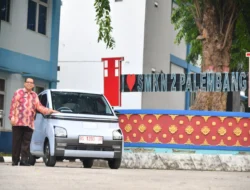 Untuk Praktik, Presiden Jokowi Bantu Mobil Listrik