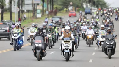 Kendarai Sepeda Motor, Pj Gubernur Sumsel dan Forkopimda Sumsel TinjauTPS di Kota Palembang
