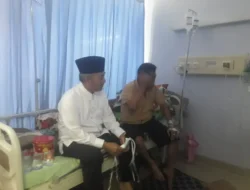 Hari Libur, Pj Bupati Apriyadi Bezuk Kurnaidi Ketua PWI Provinsi Sumatera Selatan