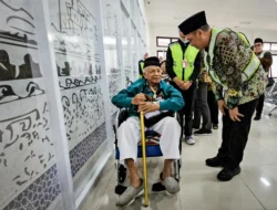 Hari pertama keberangkatan jemaah haji di Embarkasi Solo, ada Layanan fast track, ini manfaatnya