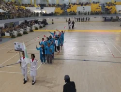 PWI Anugerahi Gubernur Paman Birin Penghargaan Kepala Daerah Peduli Olahraga