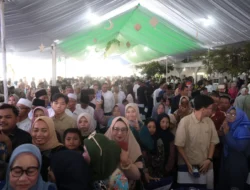 Ribuan Masyarakat OKU Timur Antusias Silaturahmi Halal Bihalal Bersama Gubernur Herman Deru