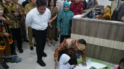 Menteri Supratman dan Gubernur Herman Deru Tinjau Posbankum 5 Ilir, Dorong Penyelesaian Sengketa Hukum Berbasis Masyarakat