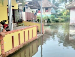 Curah Hujan Tinggi, Sungai Komering Meluap, Rumah Warga di Jua-jua Kebanjiran