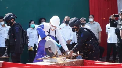 Polda dan Pemprov Sumsel Musnahkan Ratusan Pucuk Senpi Ilegal