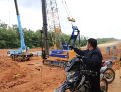 Cek Tol Naik Sepeda Motor, Gubernur Targetkan 2023 Jalan Tol Kapal-Betung Beroperasi