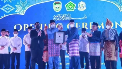MTQ Sumsel, Pecahkan Rekor MURI Pembacaan Ayat Suci Al-Quran Oleh  999 Qori/Qoriah Terbanyak