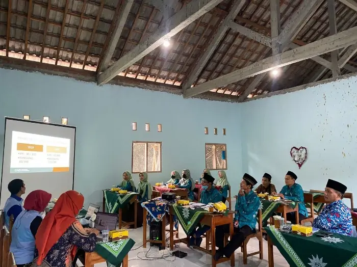 Sosialisasi Pendidikan Antikorupsi di SD Unggulan Muhammadiyah Lemahdadi oleh Tim PKM UAD dan Forum PAK SIJI DIY.