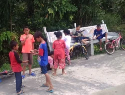 ‘Gambaran’, Mainan Jadul Masih Jadi Favorit Anak-anak di Kampungku…
