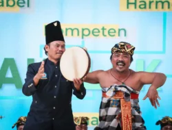 Keren Juga  Penampilan Burcek Kolaborasi Seni Burdah & Cekepung