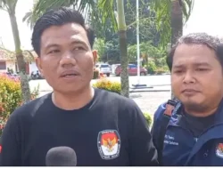 PPK, Camat dan Kapolsek Talang Kelapa, Saling Support Sukseskan Pengiriman Logistik Tepat Waktu