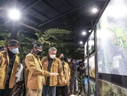 Sasar Kab. Bandung Barat, Kuliner Hingga Seni Pertunjukan Dinilai Mampu Bersaing Dikancah Internasional, Sandiaga Uno Cicipi Cemilan Ini,  Keren, Rasanya Enak