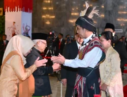 Kenakan busana adat khas Kepulauan Tanimbar, Presiden RI Sampaikan Pidato Kenegaraan