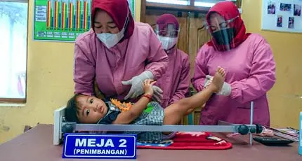 Kementerian Kesehatan menargetkan kebutuhan antropometri kit terpenuhi untuk Posyandu di Indonesia pada 2024, guna fokus pada intervensi spesifik untuk penanganan stunting pada anak, baik yang dilakukan sebelum masa kelahiran maupun setelah kelahiran