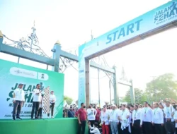 Lepas Jalan Sehat, Presiden Nyatakan  Olahraga Ciptakan SDM Sehat