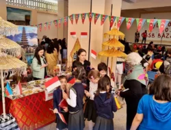 Pamerkan Ornamen Berbagai Budaya di Paviliun Indonesia