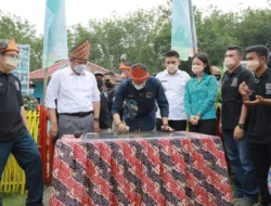 Kunjungi DS. Burai OI Sumsel, Sandiaga Uno Borong Songket,Bantu Promosikan Kerajinan Burai Lewat Medsos Pribadi, Mudah-mudahan Wisatanya Bisa Berkembang