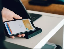 Perbedaan Tiap Generasi dalam Menggunakan Layanan Keuangan