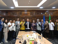 Rapat Perdana Satgas Transformasi Sepak Bola Indonesia