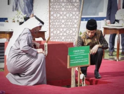 Presiden RI & Presiden Uni Emirat Arab Resmikan Masjid Raya Sheikh Zayed Solo 