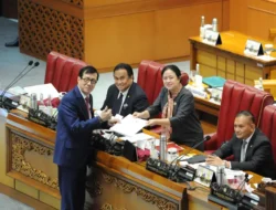 Cegah Boranan Ke Luar Negeri,  RUU Perjanjian Indonesia-Singapura tentang Ekstradisi Buronan Disyahkan Menjadi UU