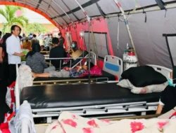 Tiba di RSUD Sayang Cianjur, Presiden Pastikan Pasien Korban Gempa Bumi Ditangani dengan Baik