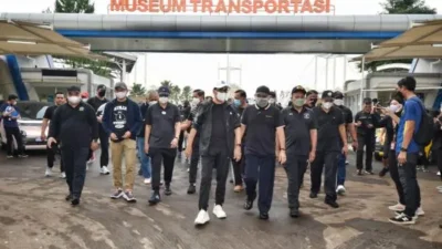 Tinjau Museum Transportasi di Taman Mini Indonesia Indah