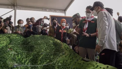 Digadang Jembatan Gantung Ini Terpanjang di Dunia Bahkan Mengalahkan Arouca Portugal & Carles Kuonen Pegunungan Alpen Swiss, Ekowisata Eiger Adventure Land Siap Dibangun di Bogor