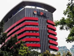 Delapan Orang Terjaring OTT KPK di OKU dibawa ke Jakarta