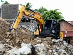 Bersih -bersih Pasca Banjir