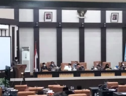 Menyimak Nota Pengantar KUA PPAS APBD OKI 2022 dalam Paripurna