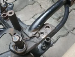 Rangka Motor Anda Berkarat, Silahkan Semprot Dengan Cairan Ini