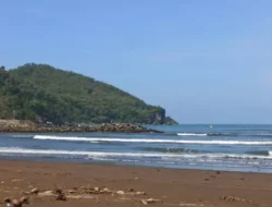 Gelombang sangat tinggi air laut yang berkisar antara 4-6 meter berpotensi terjadi di pesisir selatan Pulau Jawa bagian tengah, barat dan timur, BNPB Ingatkan masyarakat waspada