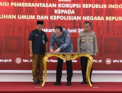 KPK Resmi Serahkan Aset Sitaan Koruptor Senilai Rp4,2 Miliar ke KPU dan Polri