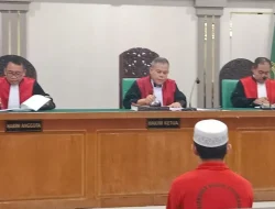 Sengit! Diwarnai Diteriaki Pengunjung, Pengacara Irza Prasetya “Walk Out” dari PN Palembang