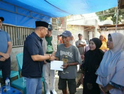 Wali Kota Bima Tinjau Kebakaran di Paruga, Serahkan Bantuan untuk Korban