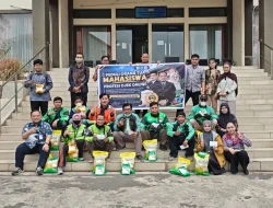 Air Mata Haru di Kampus Polsri: Senyum Pejuang Ojol Saat Kasih Para Pendidik Menepi